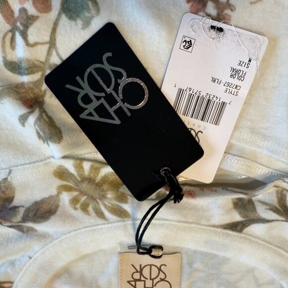 Chaser Knit Long-sleeved Pullover Floral Sweater Cream Size Medium - Picture 4 of 9